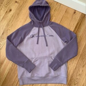 Champion Women’s Fleece Hoodie Lavender Purple Two Toned Sweatshirt Small